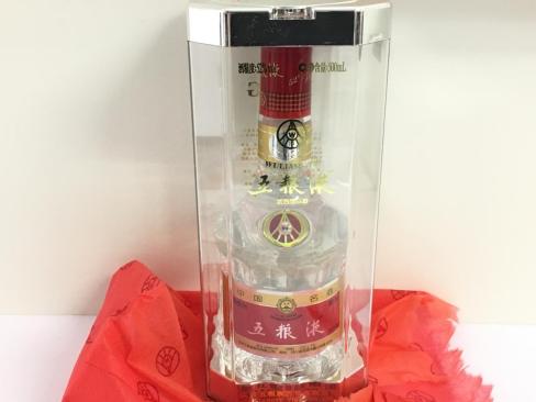 未開栓 五粮液 WULIANGYE 中国名酒 500ml 52％ 2014年 クリアケース