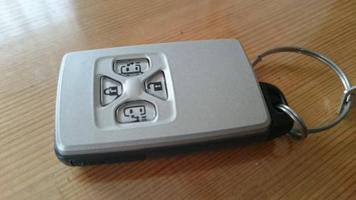 トヨタ純正　スマートキー　両側スライドドア車用（未使用品）（送料込み）