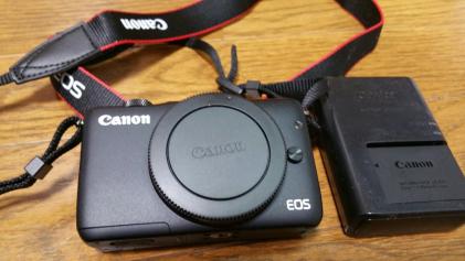 canon eosm10 アクセサリーの通販 EOS M10 - Canon ミラーレス一眼