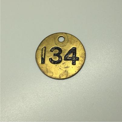 アンティークカウタグ134◇真鍮ブラスタグ◇ビンテージレトロヴィンテージ◇ナンバータグ_1