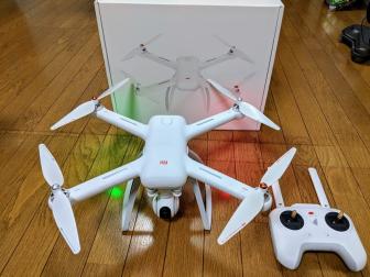 送料無料 Xiaomi Mi Drone 1080p GPSドローン フライト時間27分 Phantom 4並みの迫力