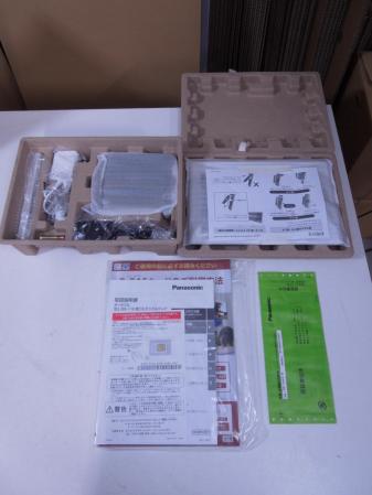 正規品，送料無料 開封 品 Panasonic パナソニック プライベート ビエラ ポータブル地上 BS 110度CSデジタルテレビ UN-10E6-W(ポータブルテレビ)｜売買されたオークション情報、yahooの商品情報をアーカイブ公開 - オ ポータブルテレビ