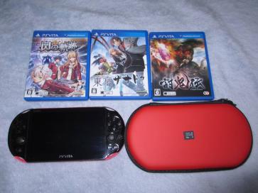 PS Vita (ピンク⁄ブラック) 本体 + ソフト3本セット テレビゲーム PS