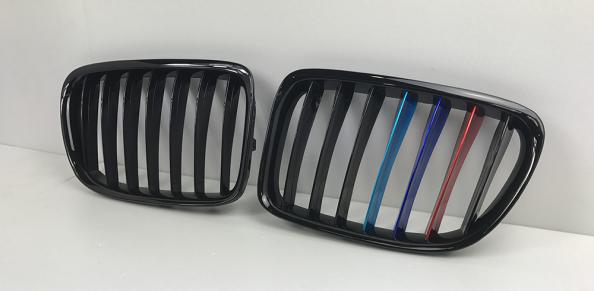 在庫有 即納 左右SET BMW E84 X1 SUV フロントグリル 2009-2014