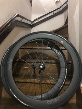 GS ASTUTO カーボンクリンチャー 50mm 軽量 新古 GS ロードバイク 50mm 