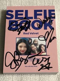 RED VELVET＠SM公式グッズ(SELFIE BOOK)写真集＠直筆サイン SELFIE