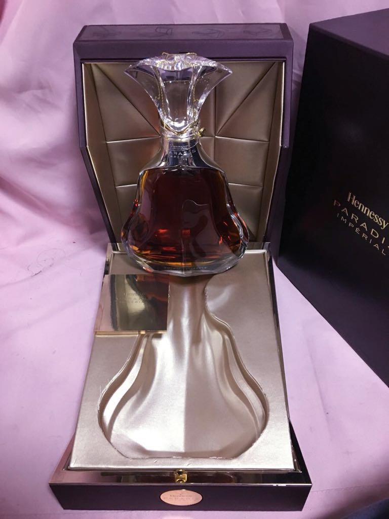 美品＆希少品！Hennessy PARADIS IMPERIAL ヘネシー パラディ アンペリアル クリスタルボトル 冊子 化粧箱付き！ヘネシーインペリアル①