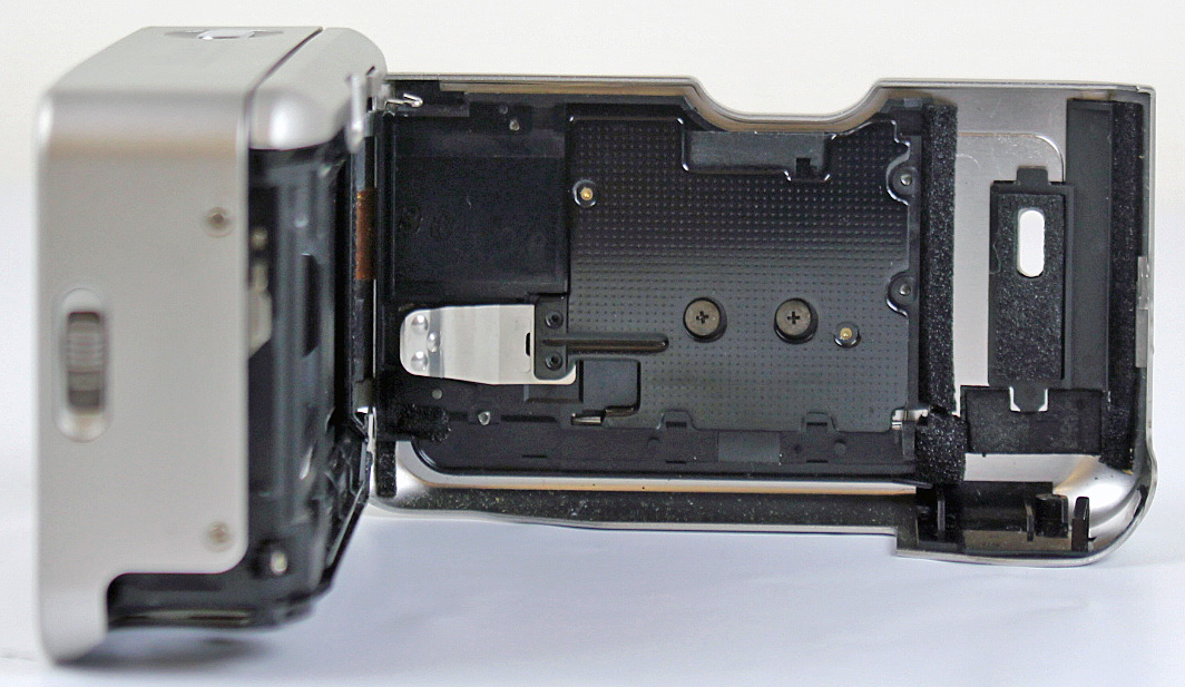 FUJIFILM TIARA II 本体 フィルムカメラ　ジャンク ♪ジャンク品♪FUJIFILM 富士フイルム コンパクトフィルムカメラ TIARA