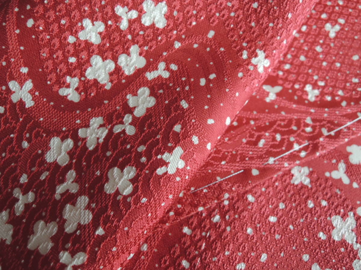 低価，セール 正絹 花 地模様入り 臙脂色 丈154 裄66 仕付け付き(仕立て上がり)｜売買されたオークション情報、yahooの商品情報をアーカイブ公開 - オークファン 仕立て上がり