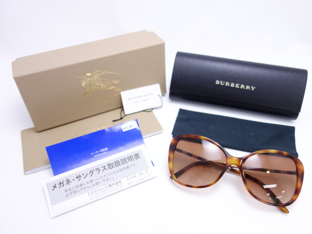 Burberry ブラウン サングラス ケース付き