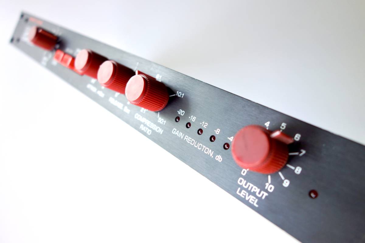 名機】ALESIS Nano Compressor アレシス コンプレッサー ☆中古美品 