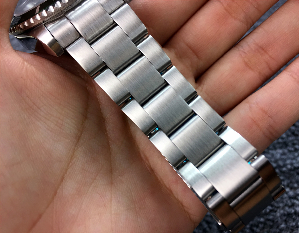 メンズ 腕時計　未使用品　ケース付き　シンプル　 ファション　　美品43　時計