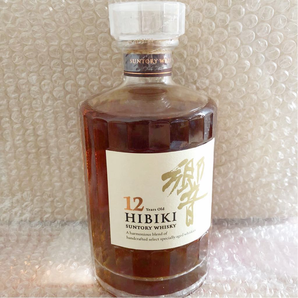 サントリー 響12年 700ml 4本セット サントリー 響12年 700ml 4本セット