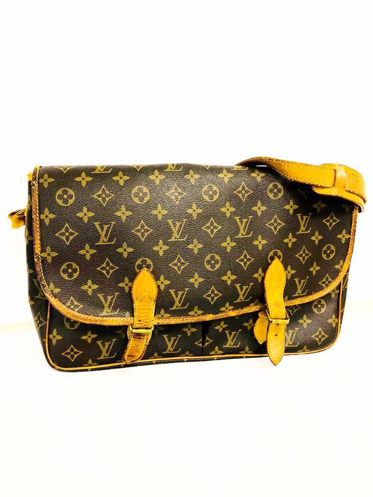  廃盤 LOUIS VUITTON モノグラム ルイ ヴィトン モノグラム ジベシエールユニセックス ヴィトンモノグラムライン ラグジュアリー KH01-B8(ショルダーバッグ)｜売買されたオークション情報、yahooの かばん、バッグ