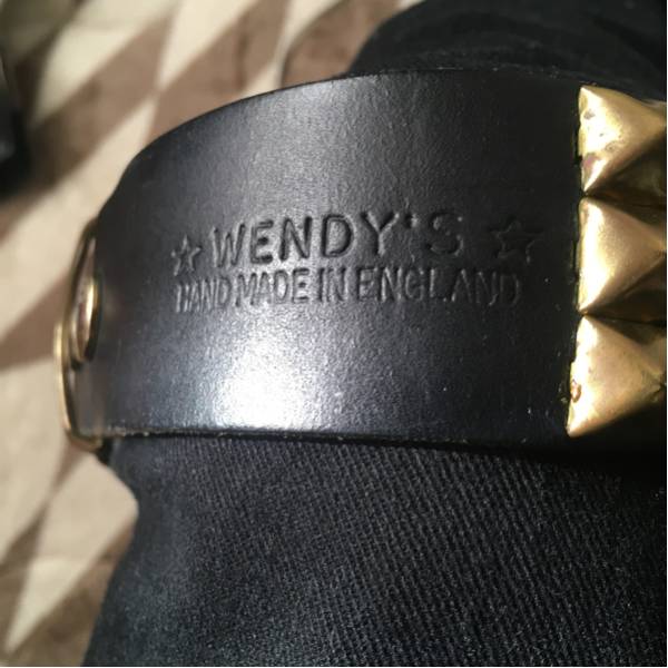 ウェンディーズ | 3連 ベルト 3連の通販 ピラミッド スタッズ WENDY'S
