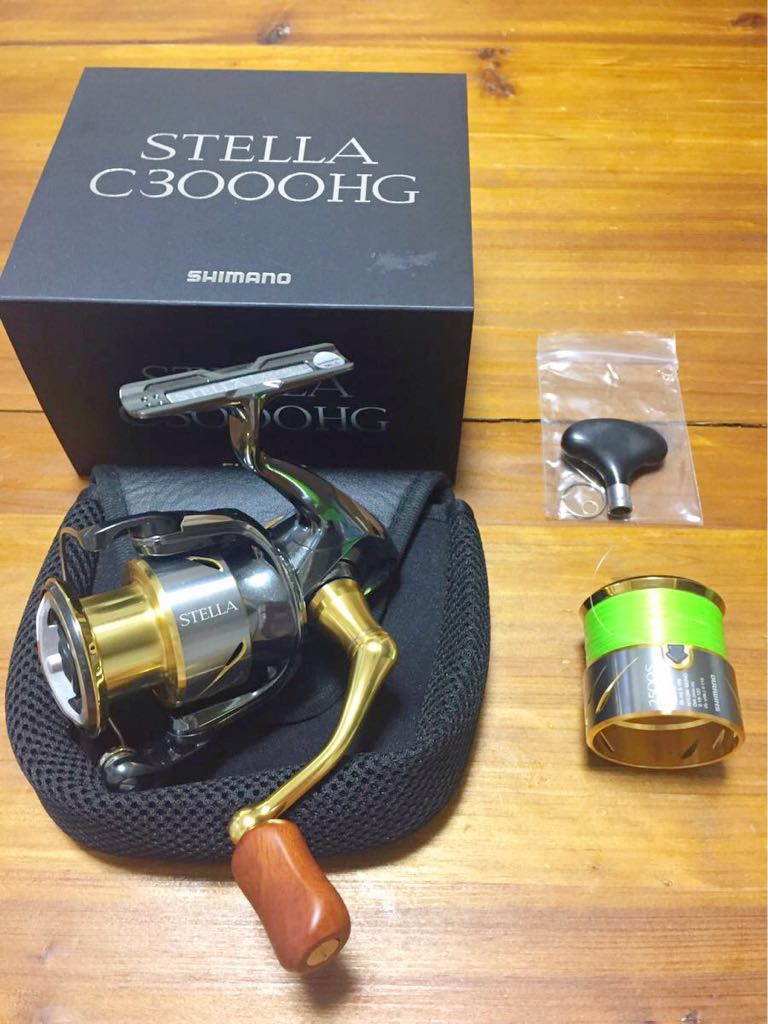 SHIMANO STELLA C3000HG スピニングリール 中古美品 SHIMANO (シマノ