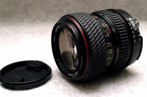 Nikon ニコン専用 Tokina 28-70mm MF ズームレンズ (MACRO) 希少・作動