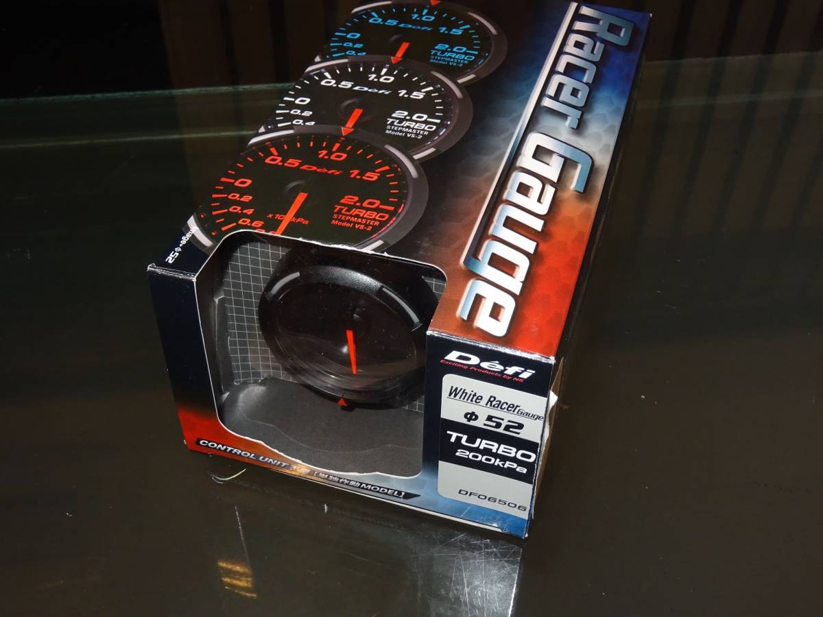【送料無料】デフィ レーサーゲージ(Defi Racer Gauge) 52Φ ブースト計（ホワイト DF06506）