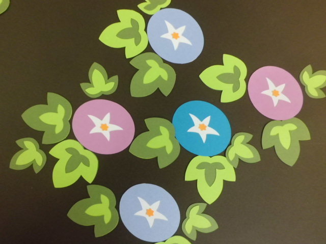 アサガオ 夏 朝顔の花18と葉っぱ 保育園 幼稚園 施設 壁面飾り おたより帳 暑中見舞いカード など ペーパークラフト 売買されたオークション情報 Yahooの商品情報をアーカイブ公開 オークファン Aucfan Com