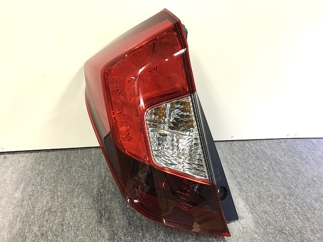 263774 グレイス GM4 左ヘッドライト