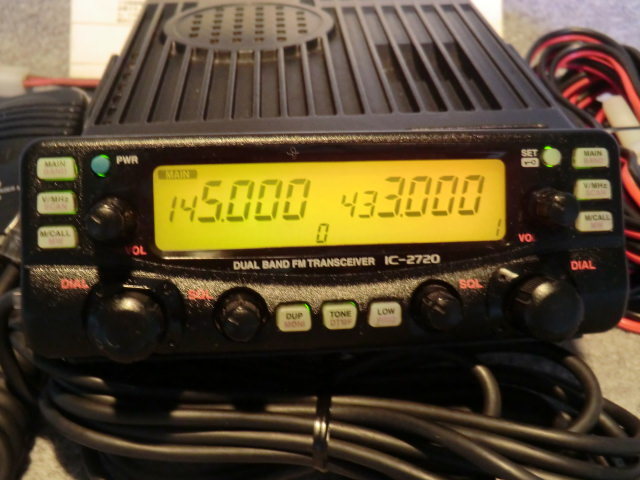 icom IC-2720 デュアルバンド ICOM IC2720 144/430M 20W 20w