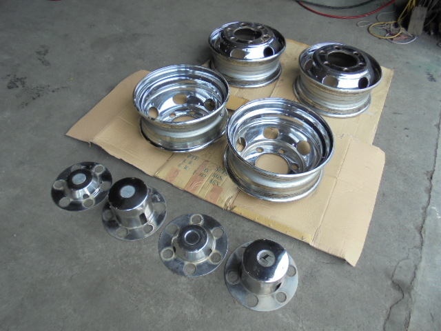 TOPY 4トン メッキホイール 17.5インチ 17.5×6.00 135-T10 6穴 