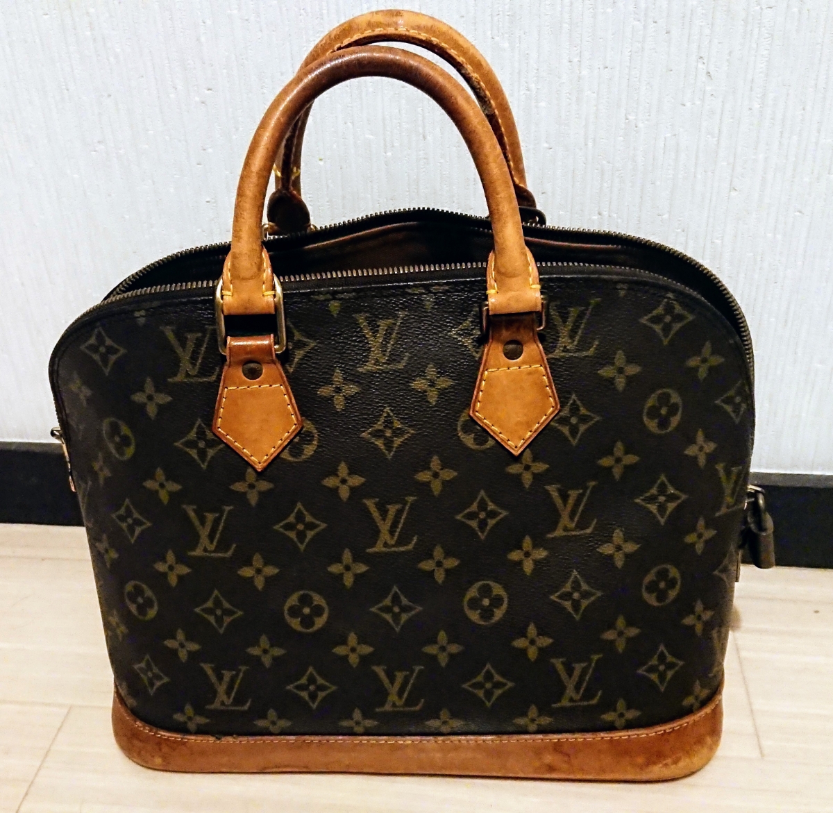ルイヴィトン モノグラム アルマハンドバッグ 中古 LOUIS VUITTON 
