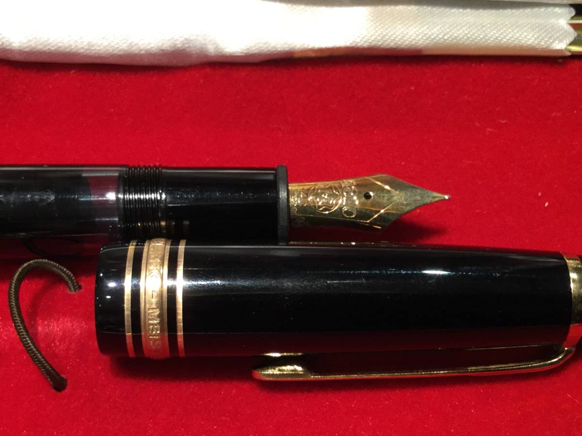 新品未使用 廃盤 MONTBLANC ノブレスオブリージュ グリーンマーブル