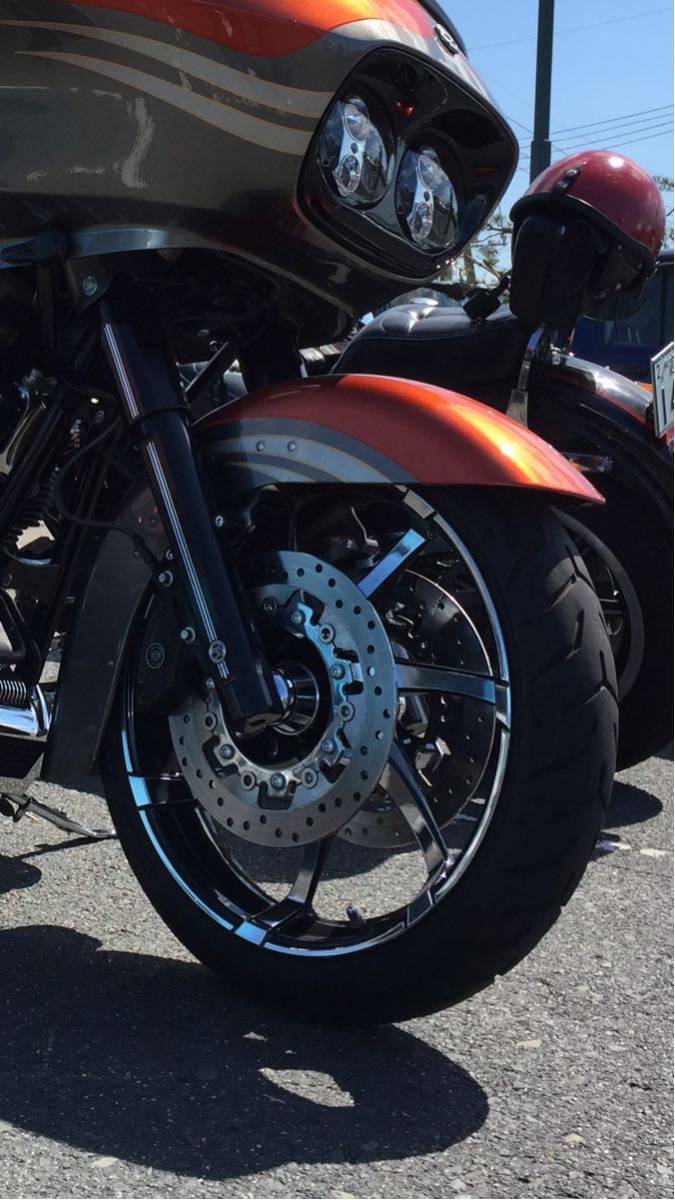 FLTRXSE 1920 CVO ハーレー 純正 フロント フェンダー 美品 2013年FLTR CVO純正フロントフェンダーの格安販売 【公式通販】