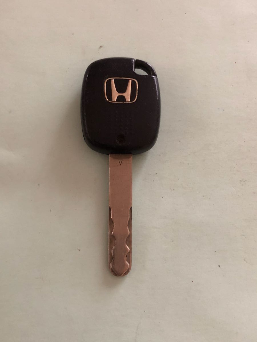 ホンダ キーレス ステップワゴンスパーダ ｒｆ7 ａ303 カバー割れあり ネジ無し ホンダ用 売買されたオークション情報 Yahooの商品情報をアーカイブ公開 オークファン Aucfan Com