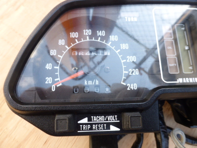 Z400GP 240キロ メーター 解体 売り切り 旧車 当時物 BEET 流用にCBX
