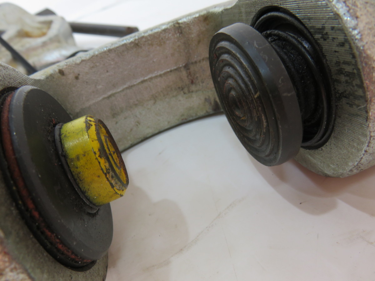 イーグルクランプ EAGLE CLAMP 1t 1-40mm 吊りクランプ ねじ式クランプ 