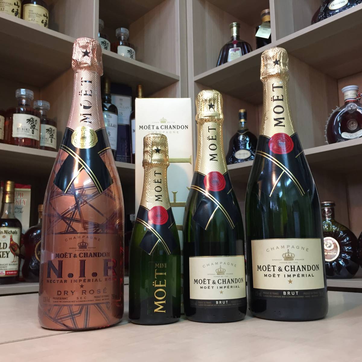 モエ・エ・シャンドン ブリュット 正規品 NV 白Moet &