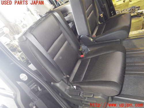 2UPJ-38127145]セレナ(GFC27 C27系)右2列目シート 中古