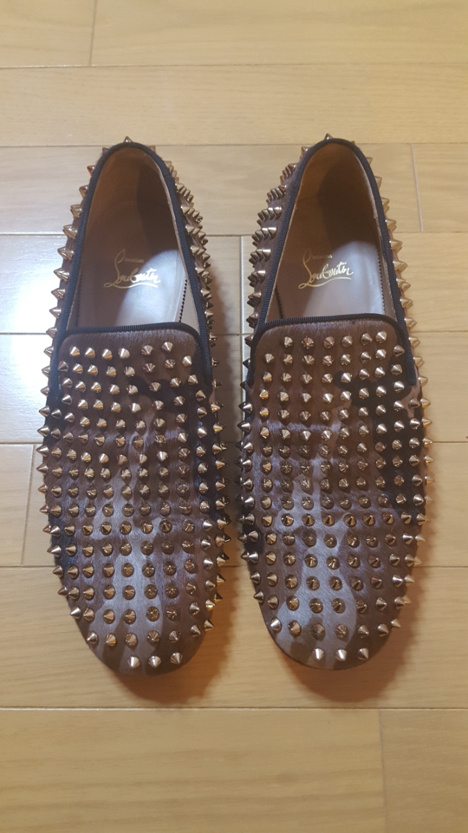 美品) 正規品 ルブタン ローラーボーイ 41 迷彩柄 ハラコ かなりレアな