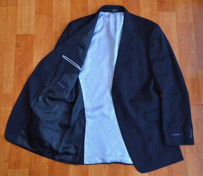 送料無料，豊富な 爽やかな大人のオシャレ TOMMY HILFIGER トミーヒルフィガー 裏地ストライプ 高級 濃紺 ストライプ ジャケット(XLサイズ以上)｜売買されたオークション情報、yahooの商品情報をアーカイブ公開 - XLサイズ以上