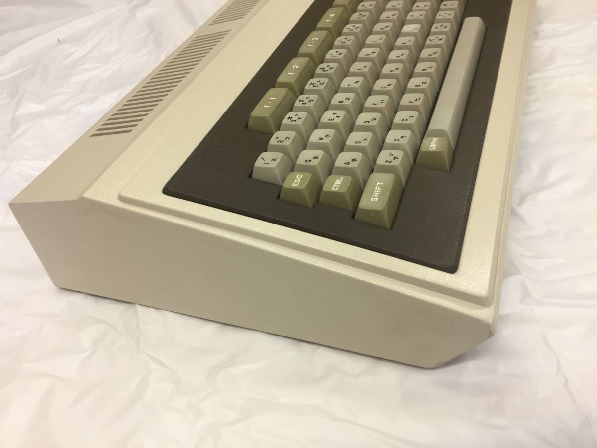 NEC NEC PC-8001 (V1.1 RAM32K)本体 とグリーンモニター＆データ 