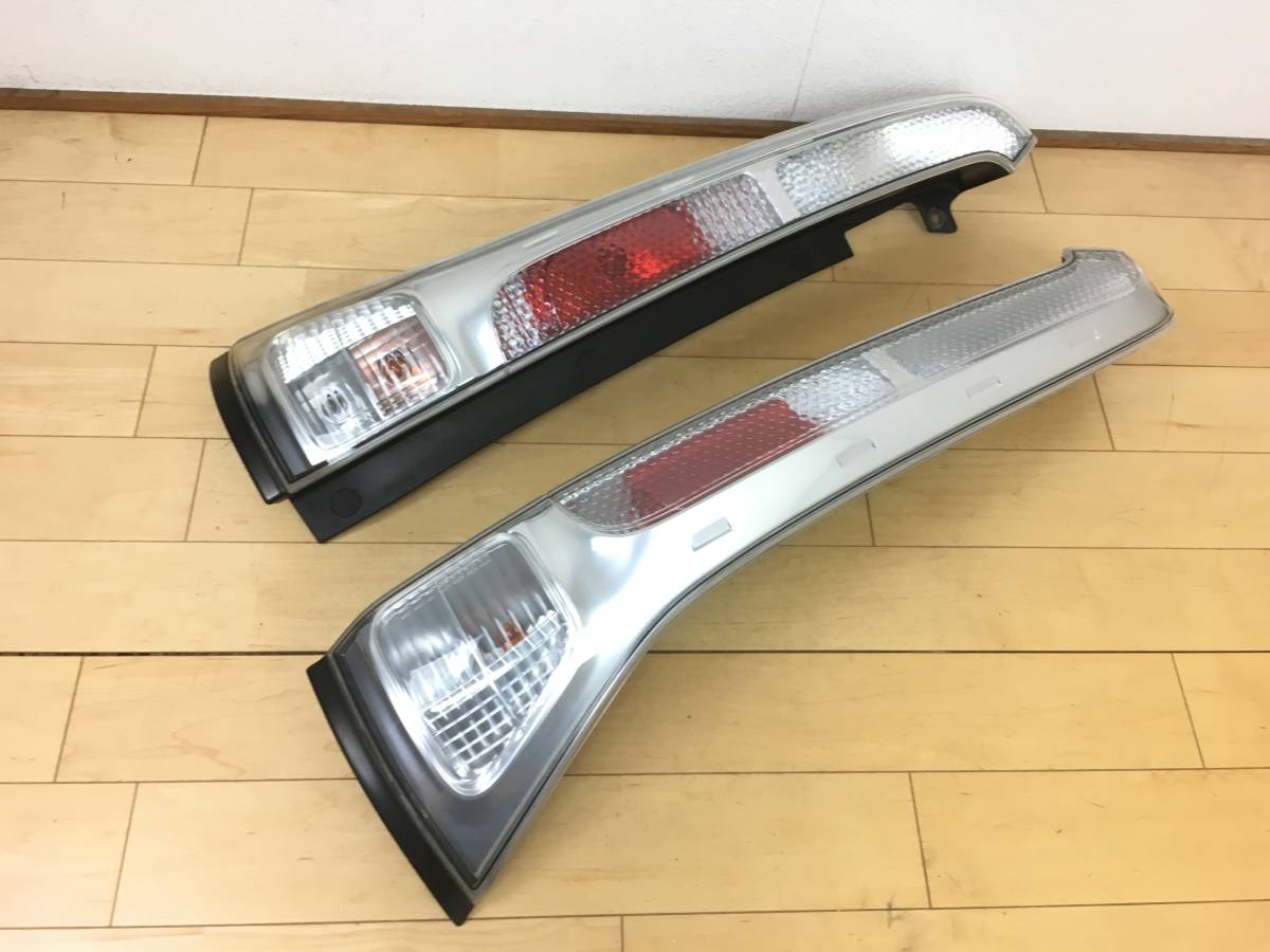 良品 割れ無 C25 セレナ 純正 テールランプ 左右セット ICHIKOH D008