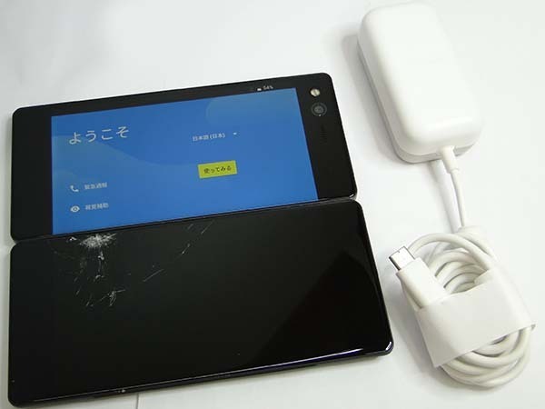 ZTE M Z-01K 2画面スマホ 美品 docomo ドコモ ZTE M Z-01K ブラック