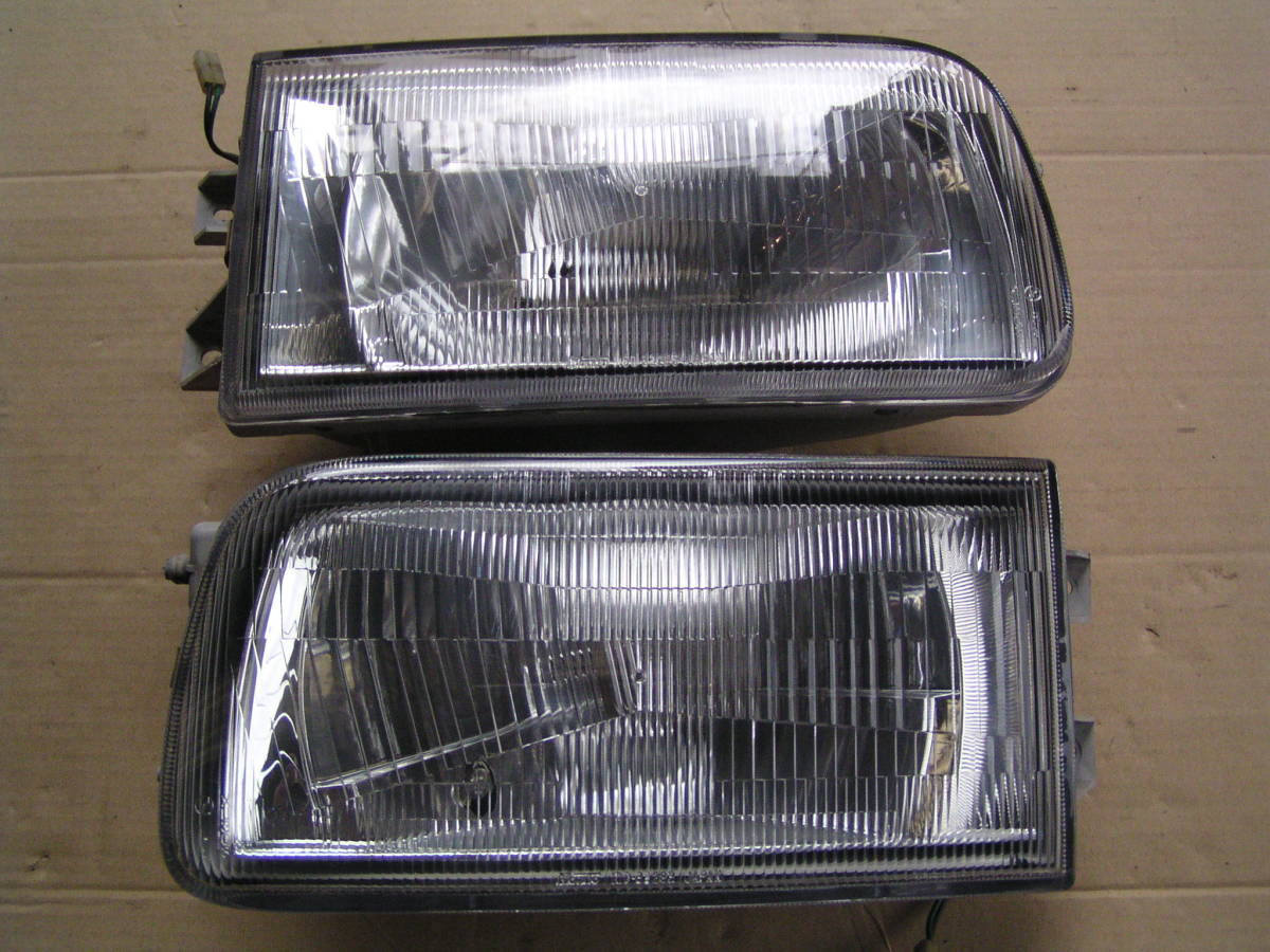 49221km エブリー DE51V ヘッドライト 左右_1