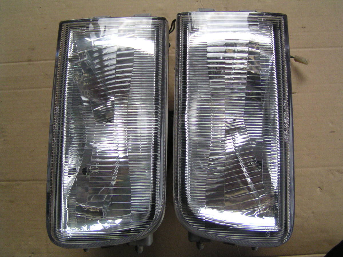 49221km エブリー DE51V ヘッドライト 左右_2