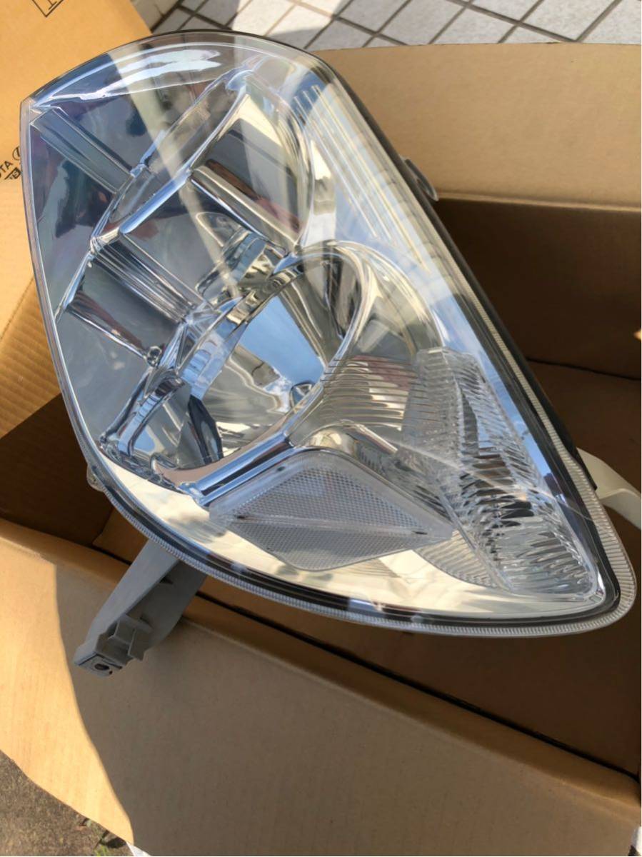 ２１５系 ハイラックスサーフ　ヘッドライト 左 中古　
