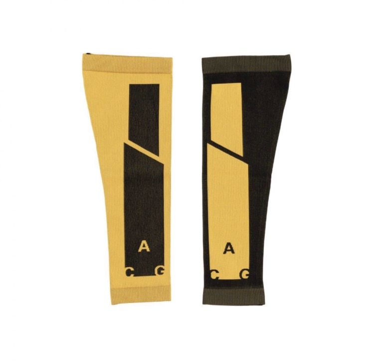 【新作入荷，新作】 NIKELab ACG MENS ARM SLEEVE YELLOW S/M ナイキラボ アーム スリーブ 黒 黄(ナイキ)｜売買されたオークション情報、yahooの商品情報をアーカイブ公開 - オークファン その他