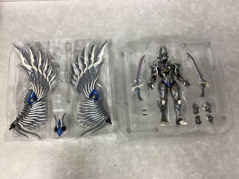 魔戒可動 魂ウェブ限定 魔戒可動 銀牙騎士 ゼロ /GARO ガロ 牙