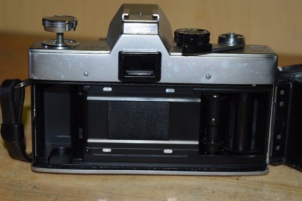 Minolta SR-1 mit W.Rokkor-QE 35mm f/4,0 – #1209292 – Foto Köberl – Secondhand