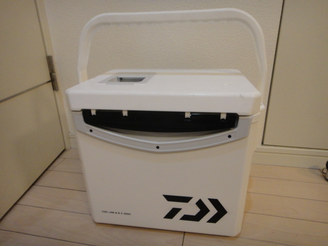 ダイワ クーラーボックス クールラインa １０００s １０リットルクーラー フィッシング 売買されたオークション情報 Yahooの商品情報をアーカイブ公開 オークファン Aucfan Com