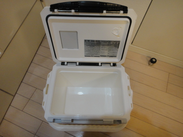 ダイワ クーラーボックス クールラインa １０００s １０リットルクーラー フィッシング 売買されたオークション情報 Yahooの商品情報をアーカイブ公開 オークファン Aucfan Com