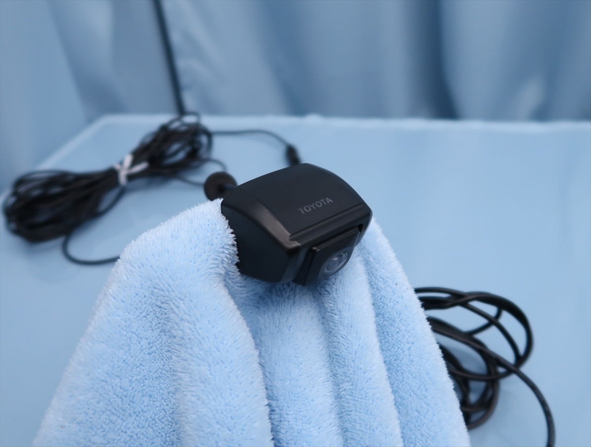 トヨタ 純正 バックカメラ 中古 （管理：1026-06) （バックモニタ）