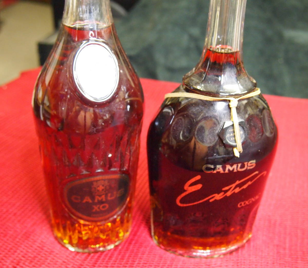 CAMUS・EXTRAとカミュXO/COGNAC・未開封の古酒です！！の2本