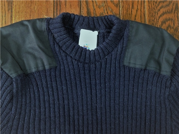 ウーリープーリー The Woolly Pully woolly pully コマンドセーターの 